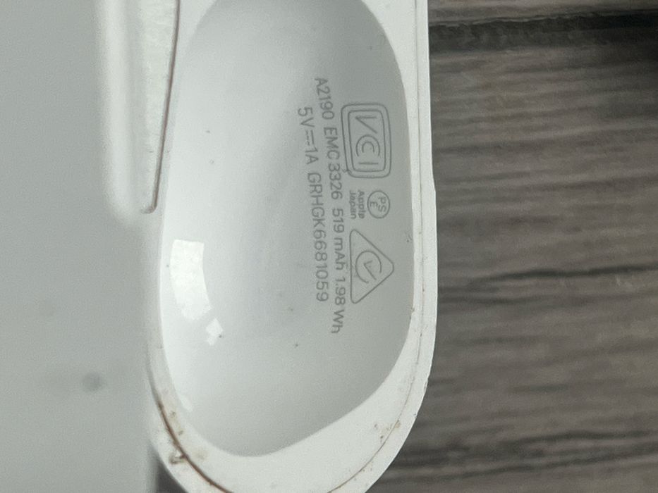 Casti Airpods pro