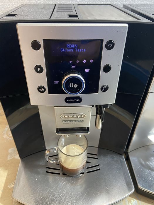 Espresoare cafea Delonghi perfecta capucino