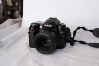Vând aparat foto DSLR Nikon D90 (300 lei) + obective + accesorii