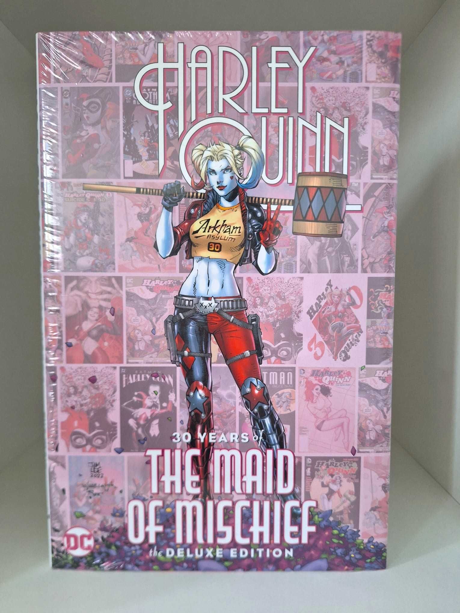 Harley Quinn: 30 Years of the Maid of Mischief – The Deluxe Edition