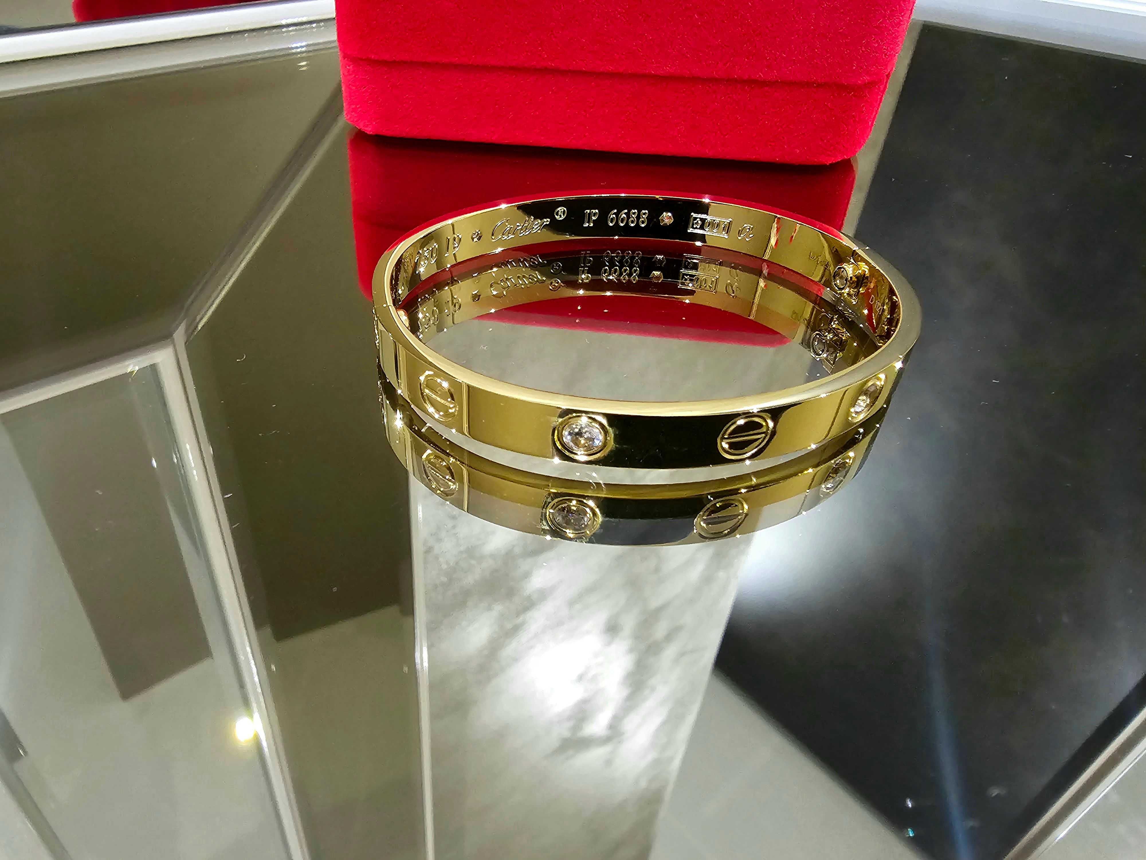 CARTIER Love Gold 4 Diamonds Гривна с Отверка