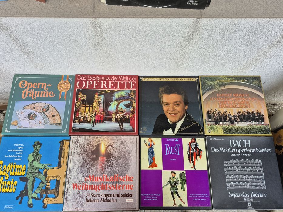 Vând 150LP Discuri Vinil colectie muzica clasica compozitori celebrii