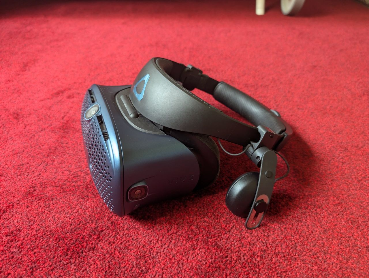 Htc Vive Cosmos Vr Headset