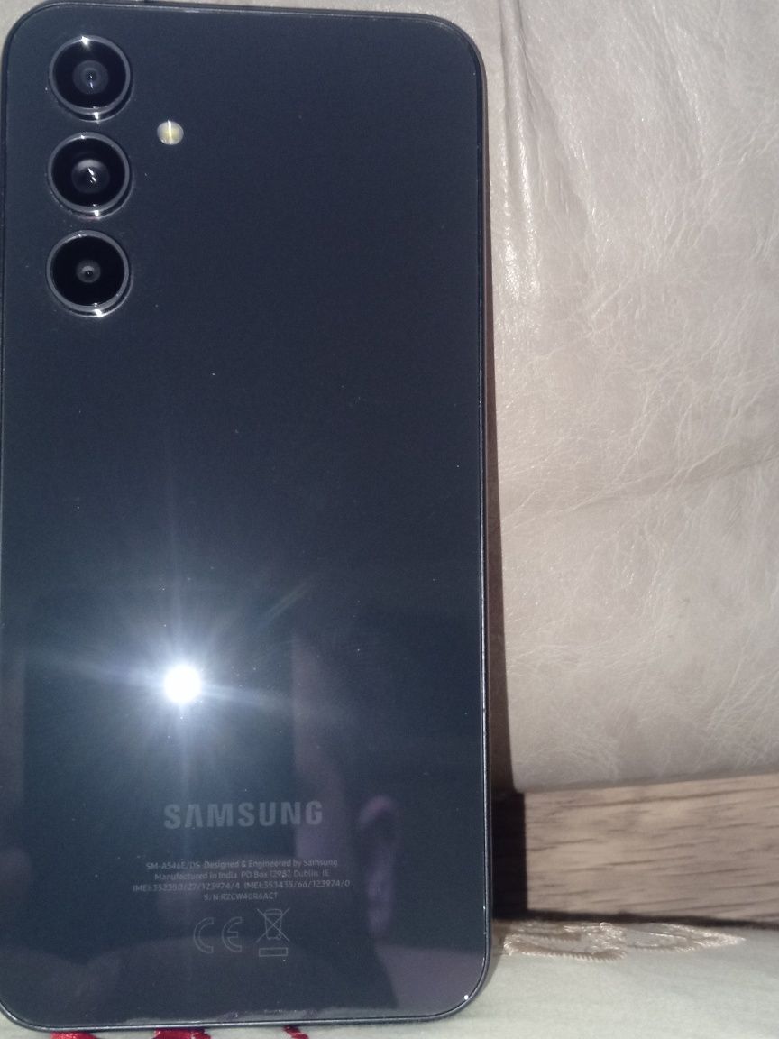Samsung a54 sotiladi ekran kettkan almashtirish kerak
