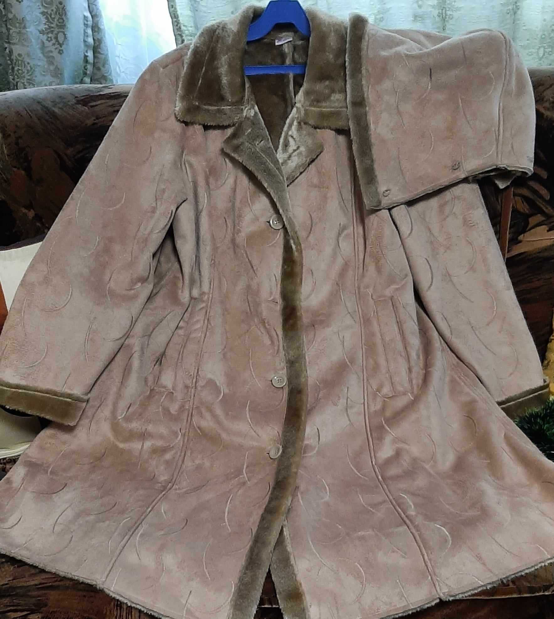 Palton de damă, nou din blană ecologică
