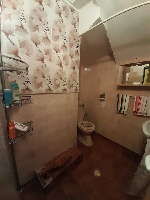 Дава се под наем Четиристаен апартамент в Бургас, Център - 72 кв.м за 357 € - Снимка #5