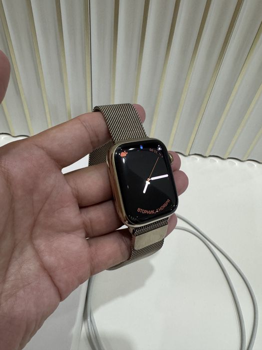 Apple Watch 7 series Stainless Steal 45MM, с коробкой и зарядкой