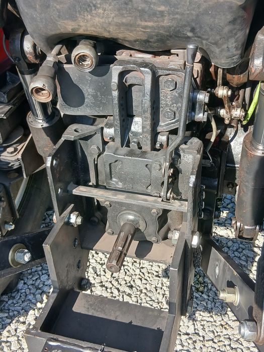 Vând tractor UTB. /Universal an 2003,