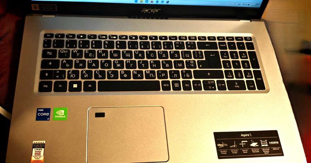 Acer Aspire 5   17.3" NVIDIA GeForce MX450    A517-52G-73DM