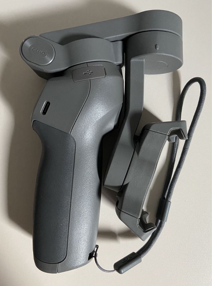 Dji Osmo Mobile 3 Combo + trepied Jobi