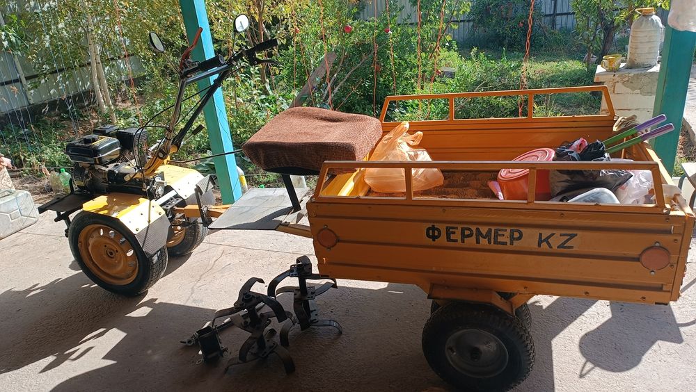 Мотоблок для для плойки огорода, и передвижения. С телегой