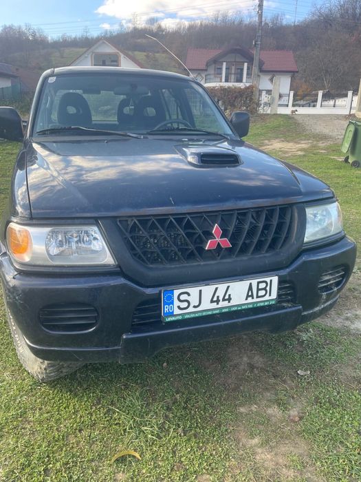Mitsubishi pajero sport