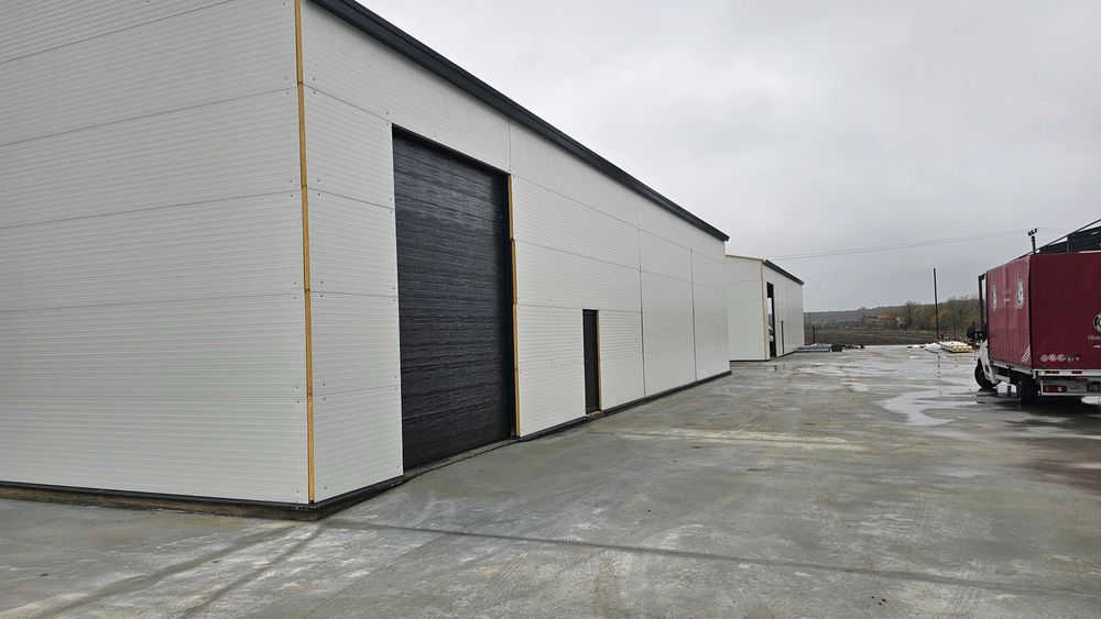 Hala de inchiriat 180/360 mp plus etaj