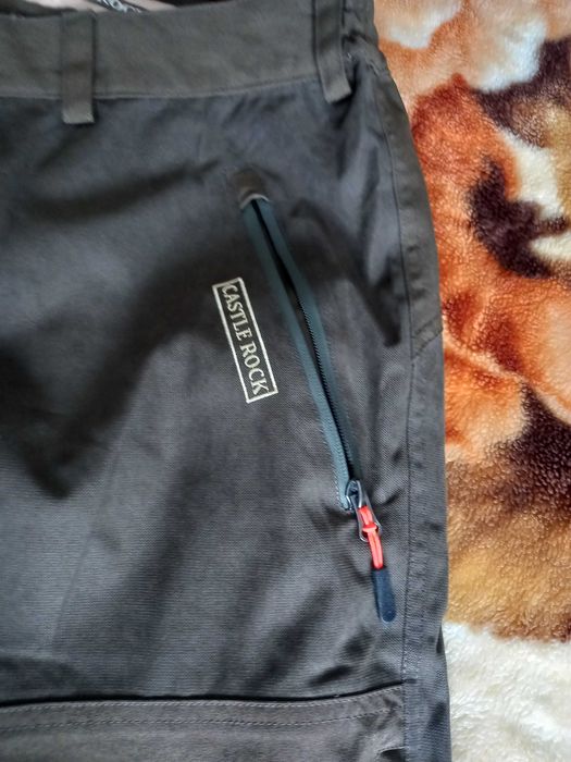 Дрехи за лов нови