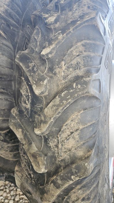 Anvelope tractor, cauciucuri agricole tehnologice Taurus 270/95 r32