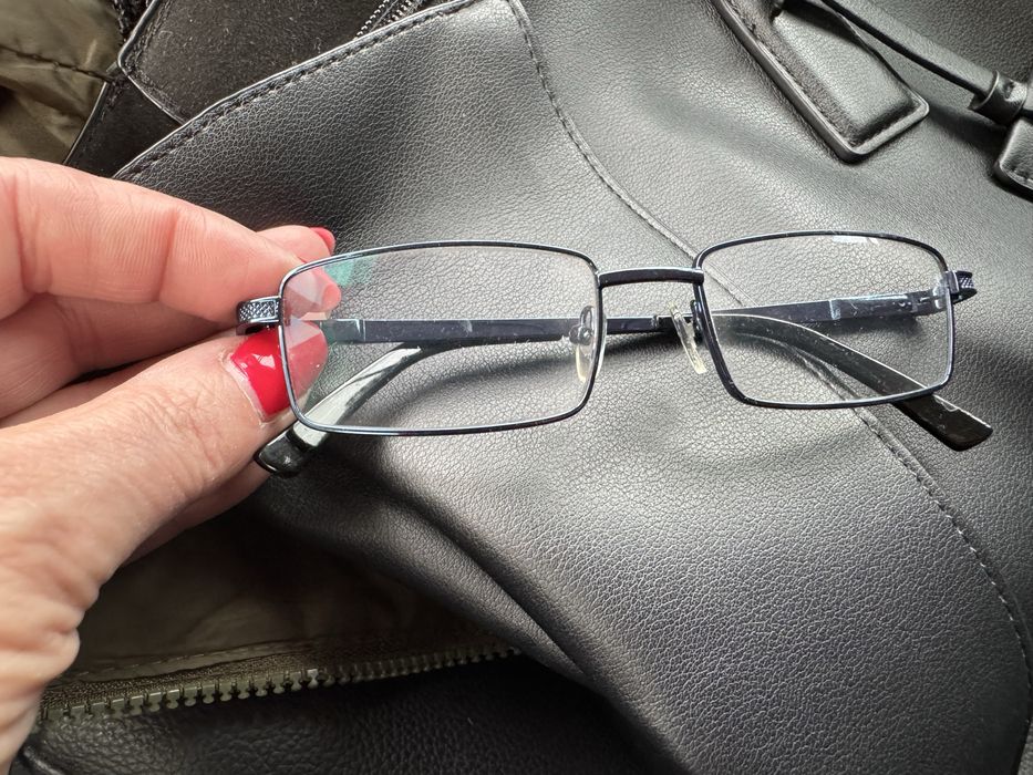 Vand ochelari de vedere