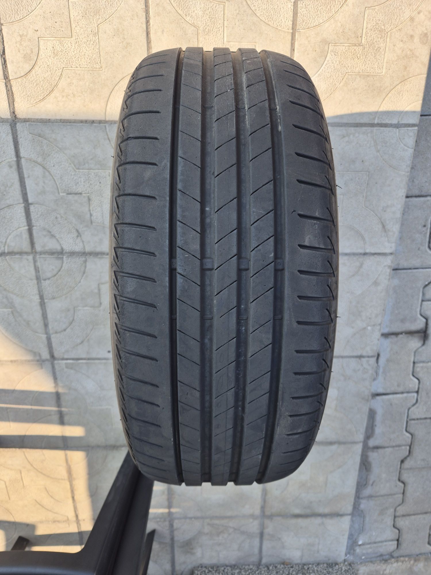 1бр.лятна гума 225/45/18 95Y Bridgestone 20г.