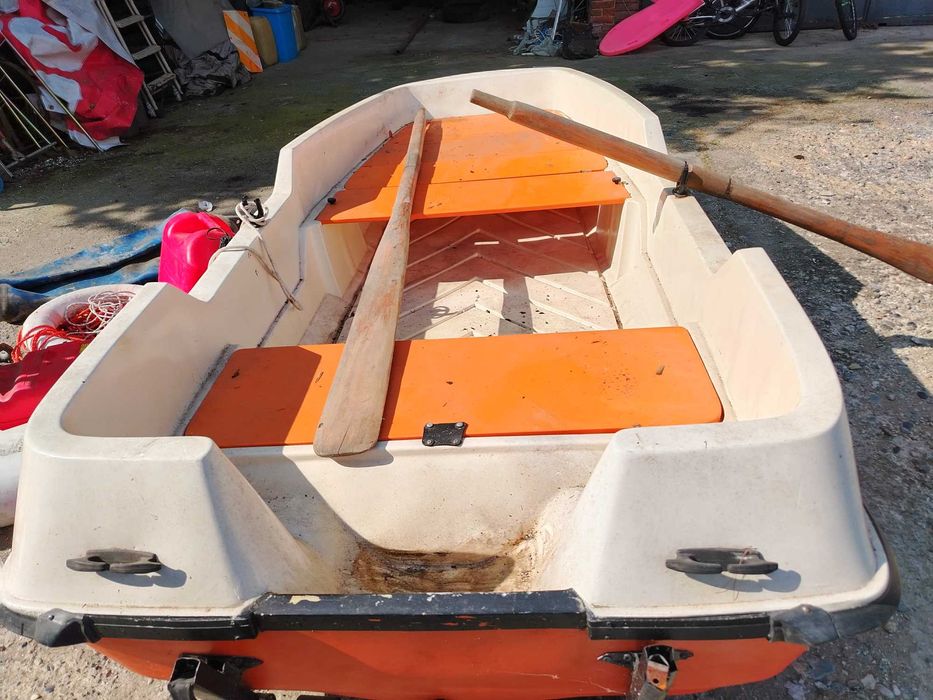 Barca motor 5 cai omologata 4 persone