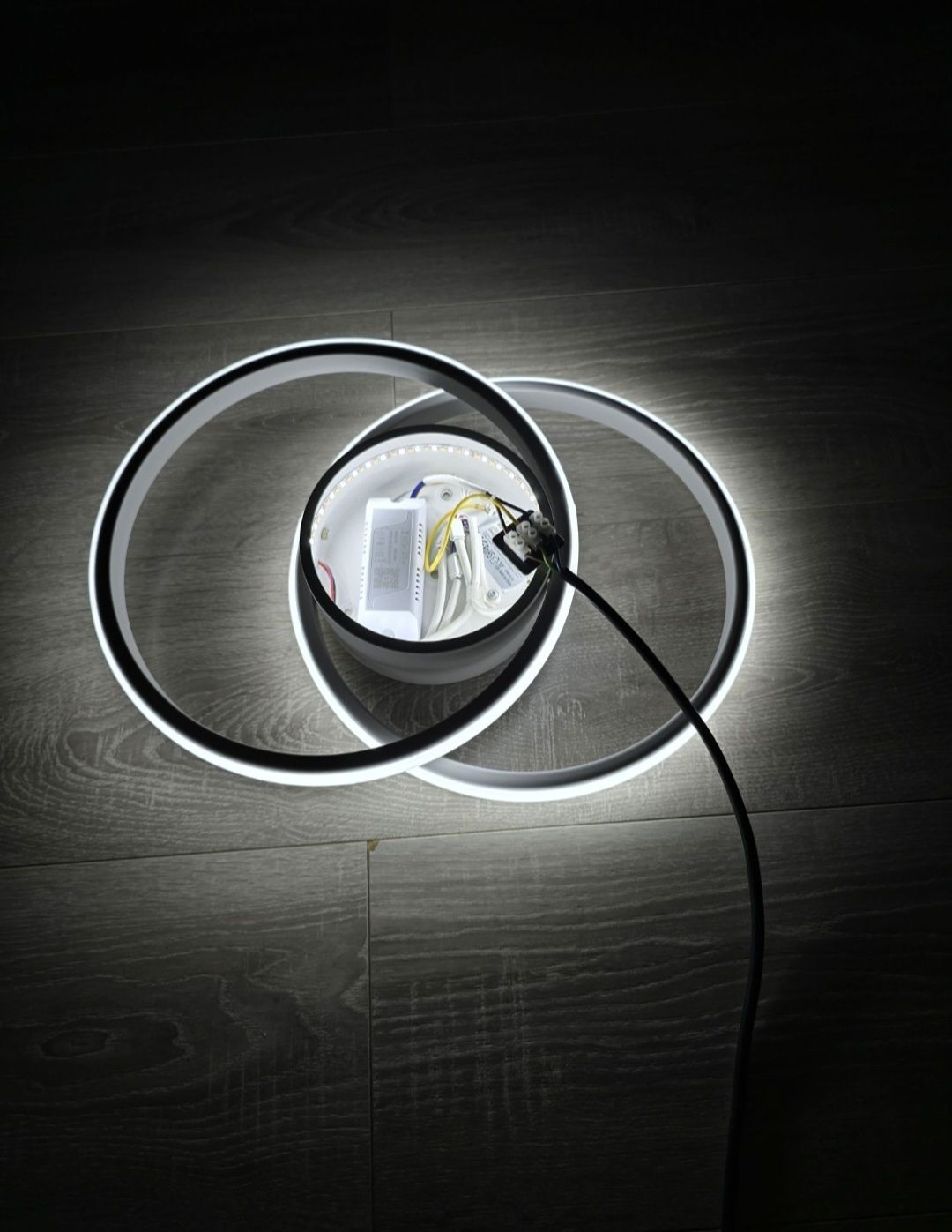 Plafonieră LED modernă, dimmabilă cu telecomandă, 40W