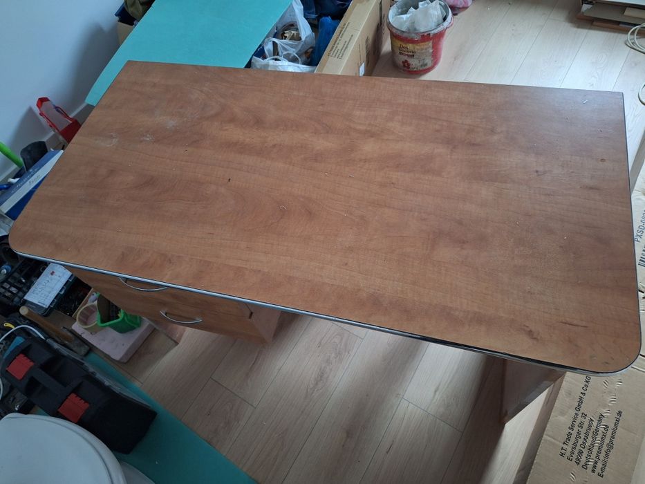 Vand birou stare buna cu suport tastatura si sertare