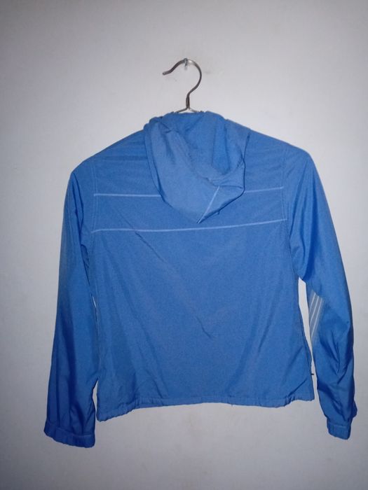 Jacheta Mckinley și Adidas