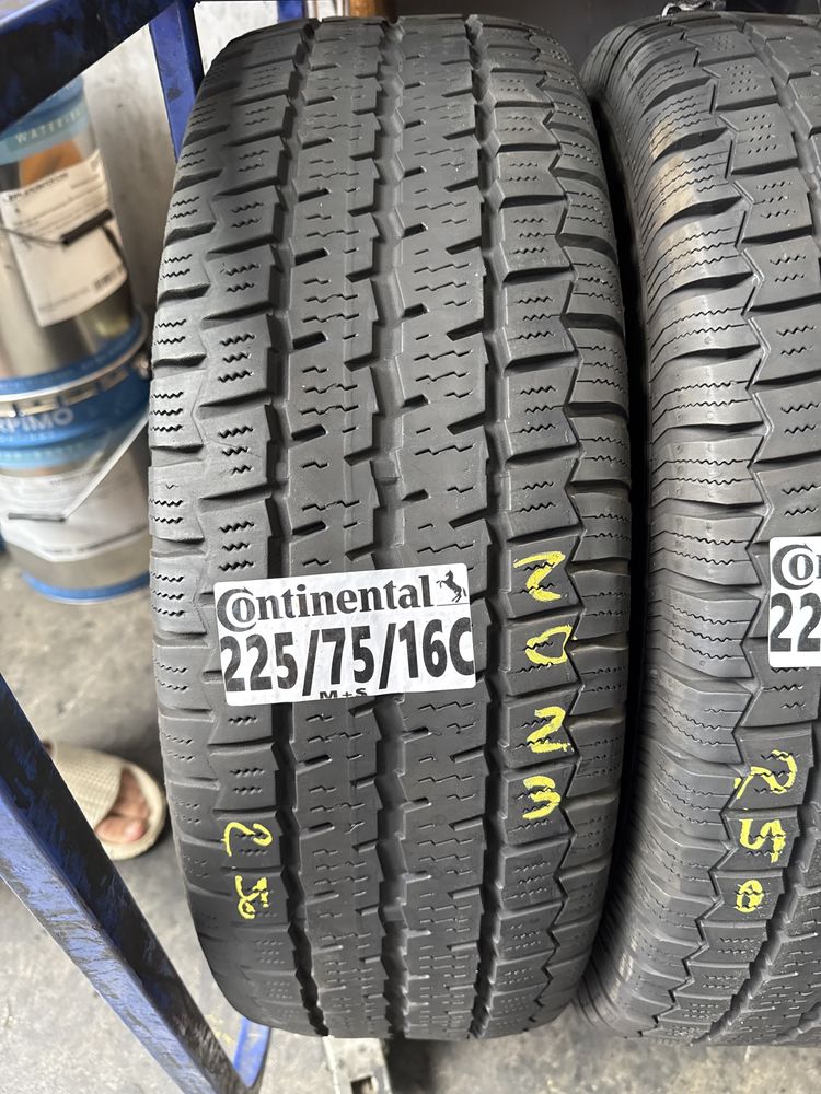 225/75/16C Continental M+S