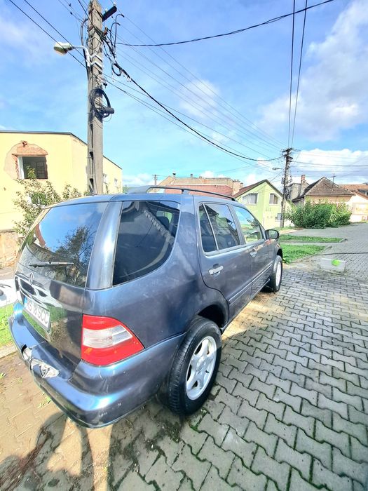 Mercedes Benz ML W163