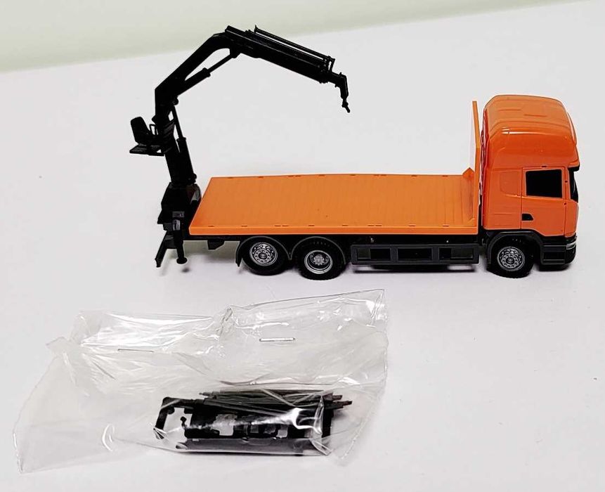 macheta Faller Car System camion Scania R13 transport lemne H0 1:87