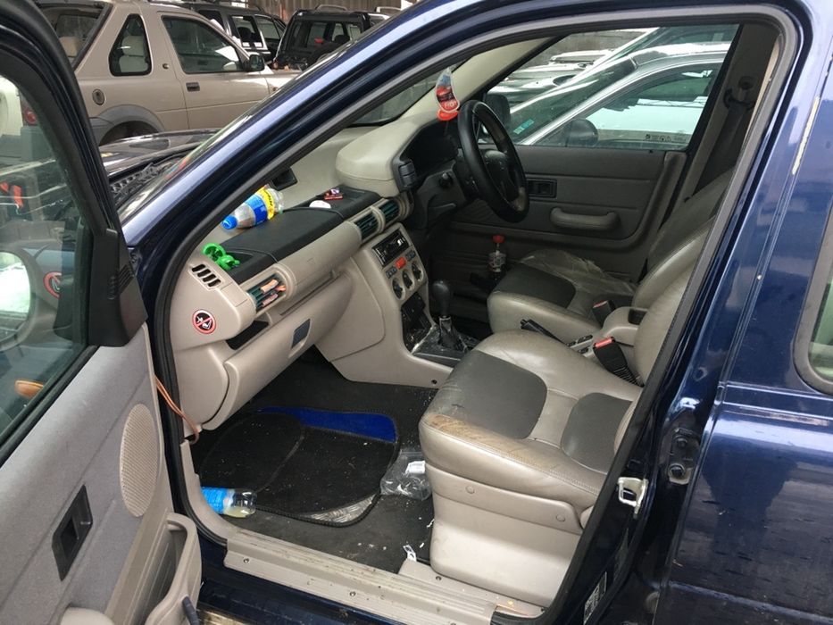 Dezmembrez piese LandRover Freelander1 2.0/1.8 td4tdi v6 dieselbenzina