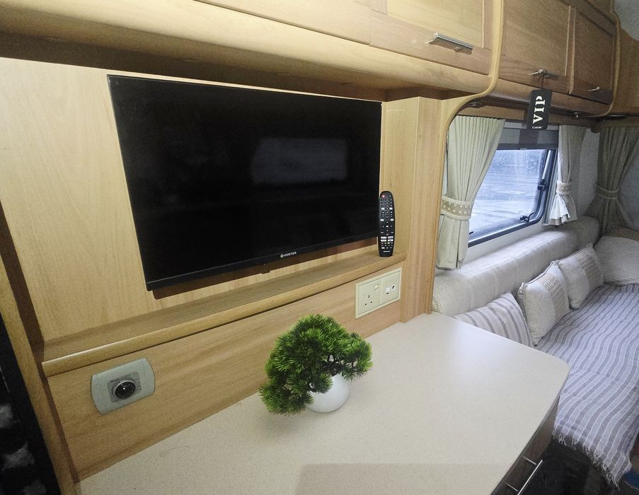 Rulota Avondale Mayfair 470-2  an fabricaţie  2008 inmatriculata Roman