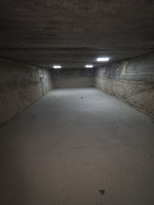 Sklad omborxona uchun issiq joy 85 kvadrat