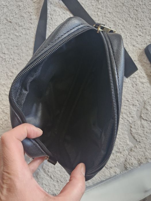 Лот от дамска чанта за през рамо, калъф за Samsung S20 FE и обици