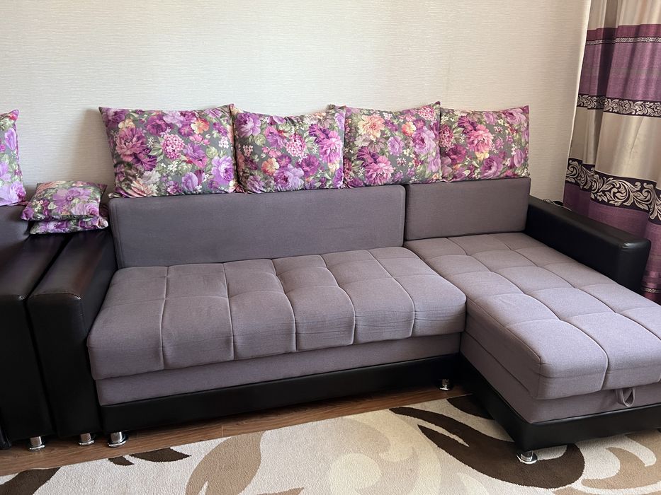 СРОЧНО Продам диван с креслом