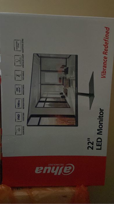 Монитор новый в коробке 32 диагонали