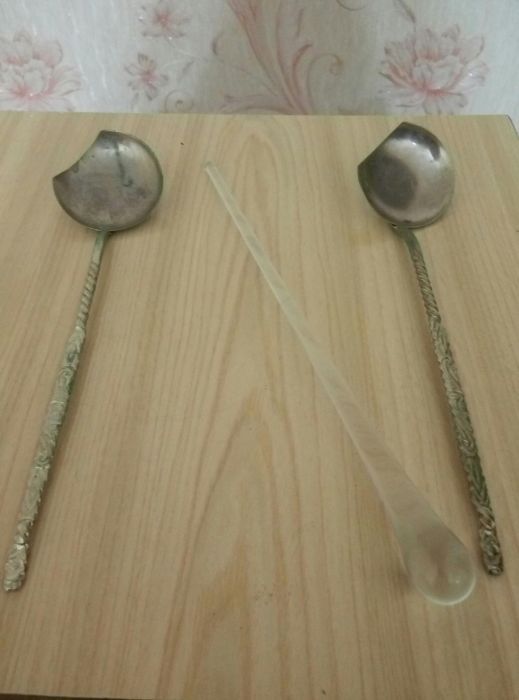Сувенирная указка （посредине）