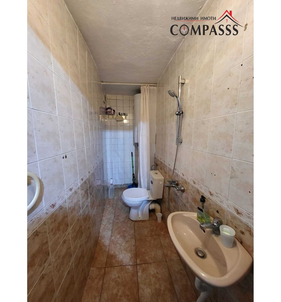 Продава се Къща в Добрич, Автогара - 70 кв.м за 1035 €/кв.м - Снимка #13