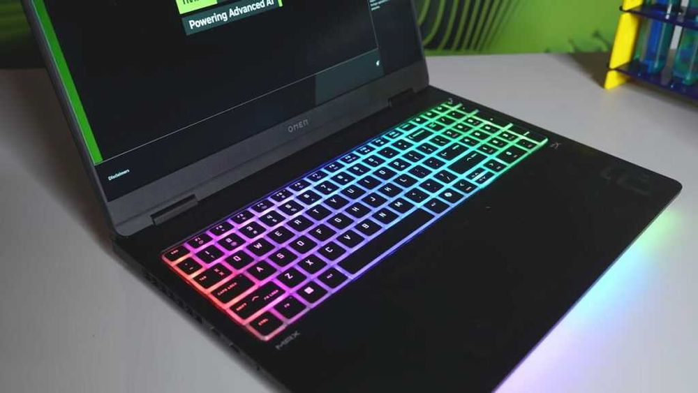 Laptop Gaming HP OMEN MAX 16 OLED 240Hz Ultra 9 275HX 32GB RTX 5080 2T