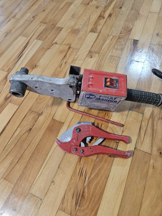 Поялник за полипропиленови тръби,машина за лепене на тръби