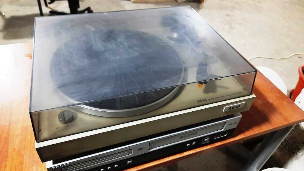 Pik-Up AKAI AP-B20 - Auto-Return Stereo Turntable