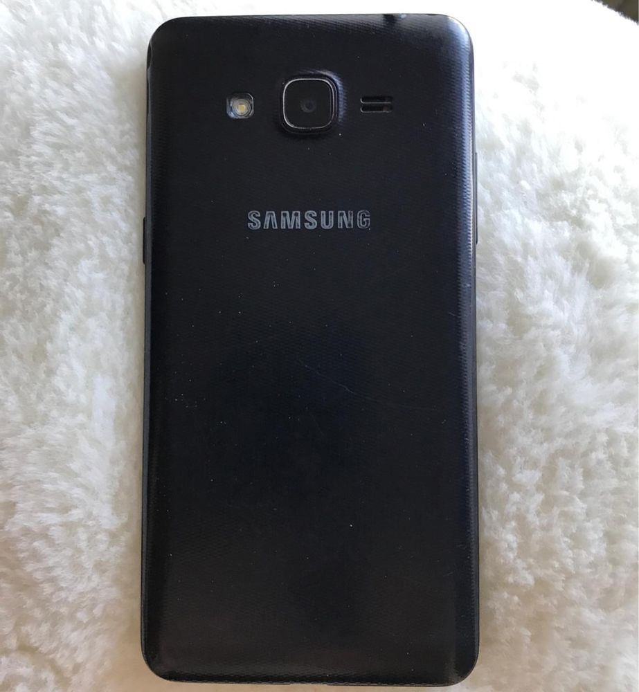 Продам рабочий Samsung J2 duos.Торг есть