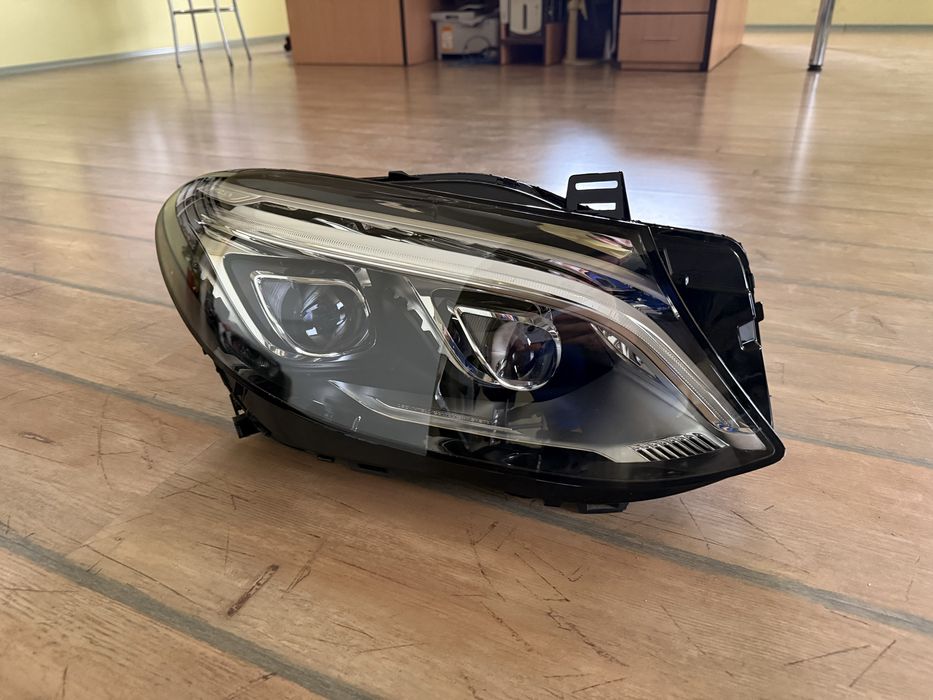 Фарове за Mercedes w166 c292 gle ( десен фар GLE )