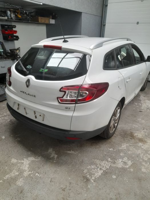 Haion Cu Luneta Portbagaj Spate Usa Renault Megane 3 Breack Lung Combi