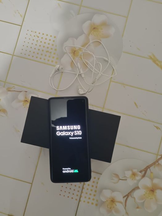 Самсунг S 10. Новый телефон