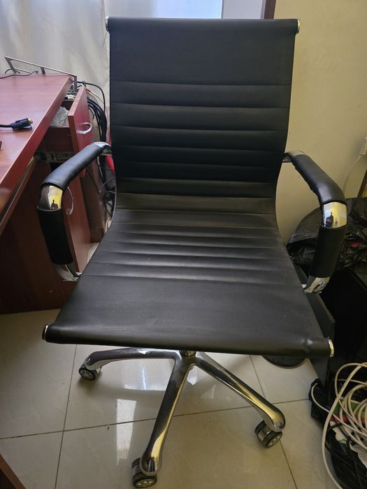 YANGI Kreslo sotiladi .