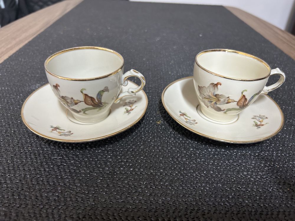 Set 2 cesti de cafea din portelan