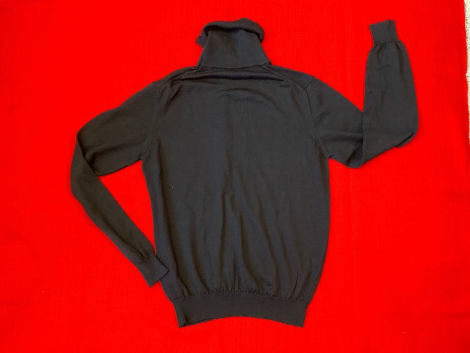 Burberry - оригинлен пуловер 40м