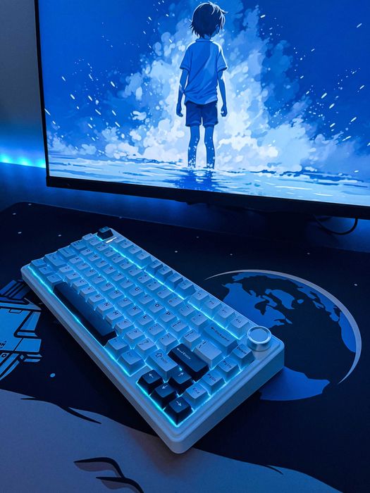 Tastatură custom AULAF75 Glacier Blue – switchuri/stabz lubrifiate