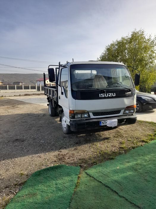 Vand isuzu npr basculabil