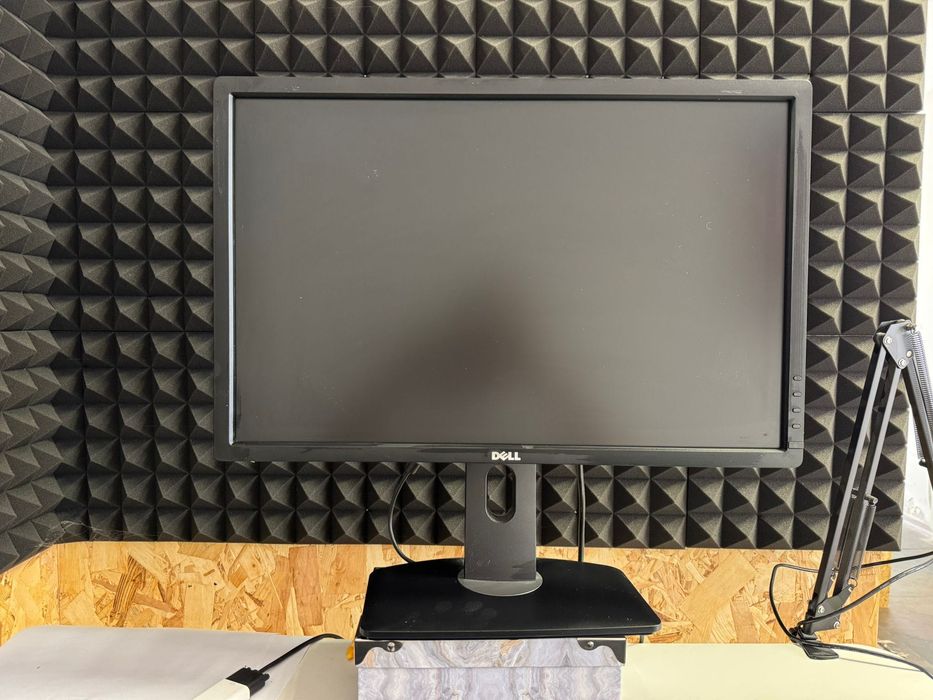 Dell U2412M – 24” IPS монитор (1920×1200)