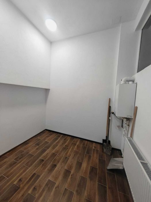 Inchiriez spatiu comercial/office - 117mp, str. Unirii, Petroșani